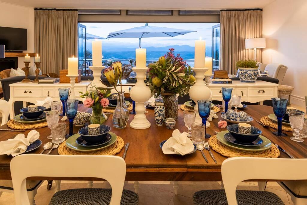 The Upper Deck Penthouse Plettenbergbaai Buitenkant foto